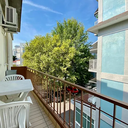 Carlotta Линьяно-Саббьядоро