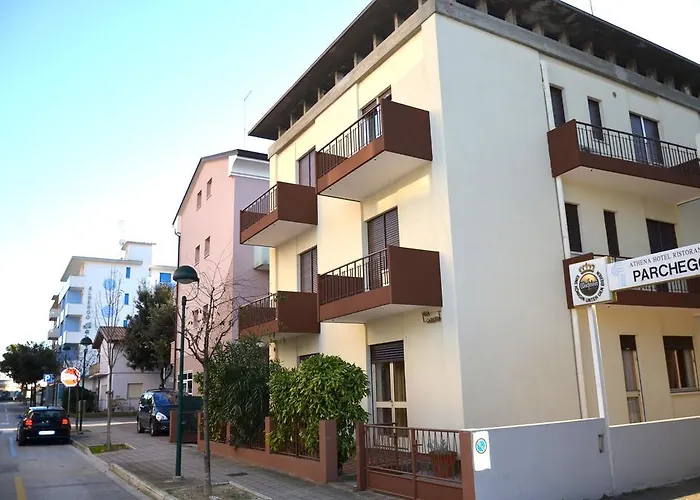 Carlotta Apartment *